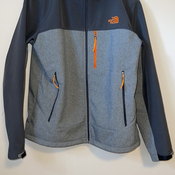 The North Face Grey Lightweight Jacket - Men’s Size Large - Picture 6 of 9